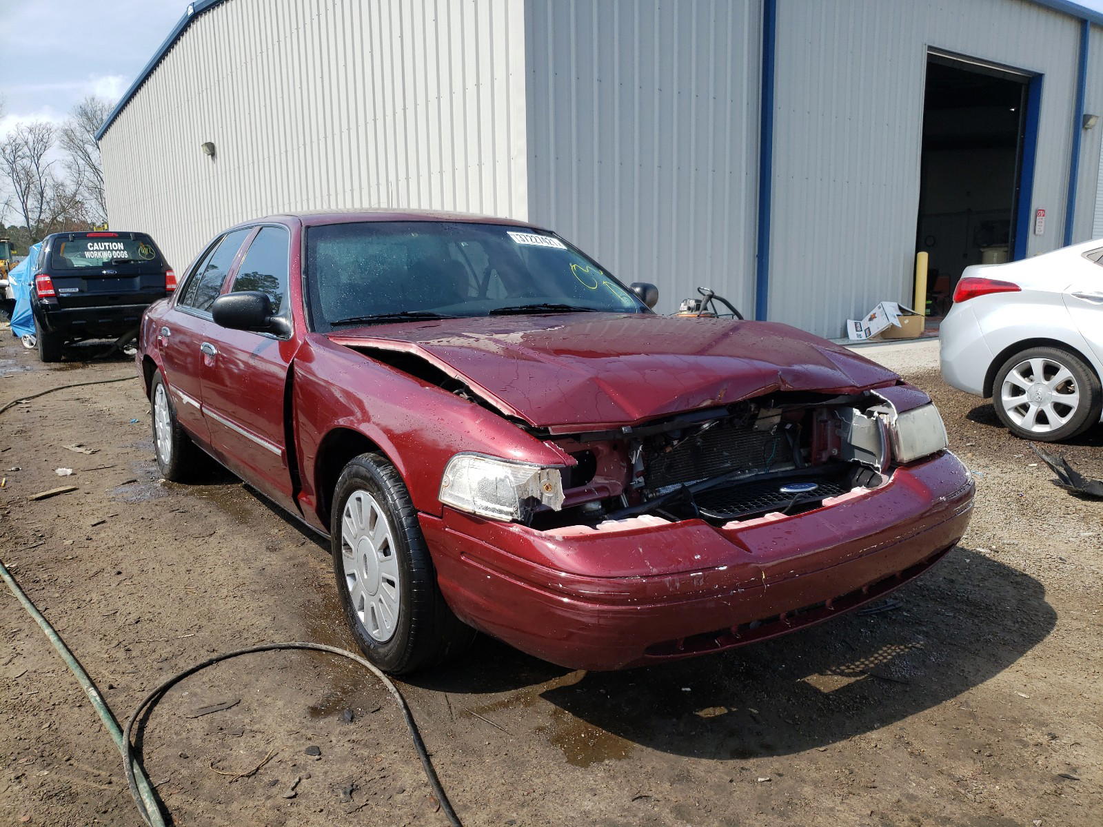 FORD CROWN VICT 2011 with VIN 2FABP7BV8BX169652 - Photo from auction