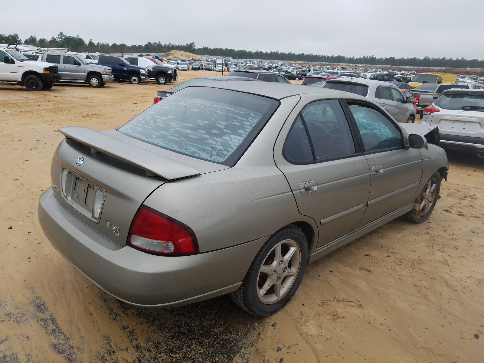Photo 4 from auction – 2001 NISSAN SENTRA SE with VIN 3N1BB51D51L113936