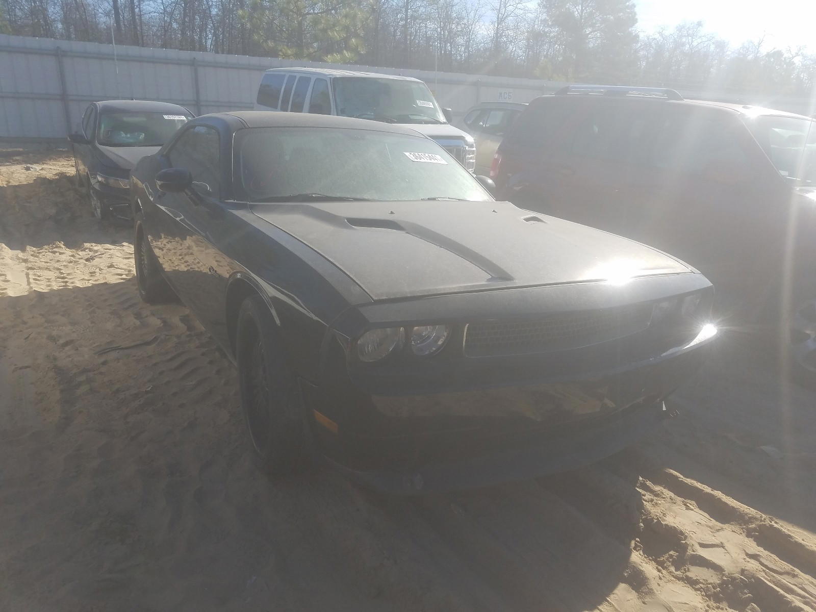 DODGE CHALLENGER 2014 with VIN 2C3CDYAG1EH127116 - Photo from auction