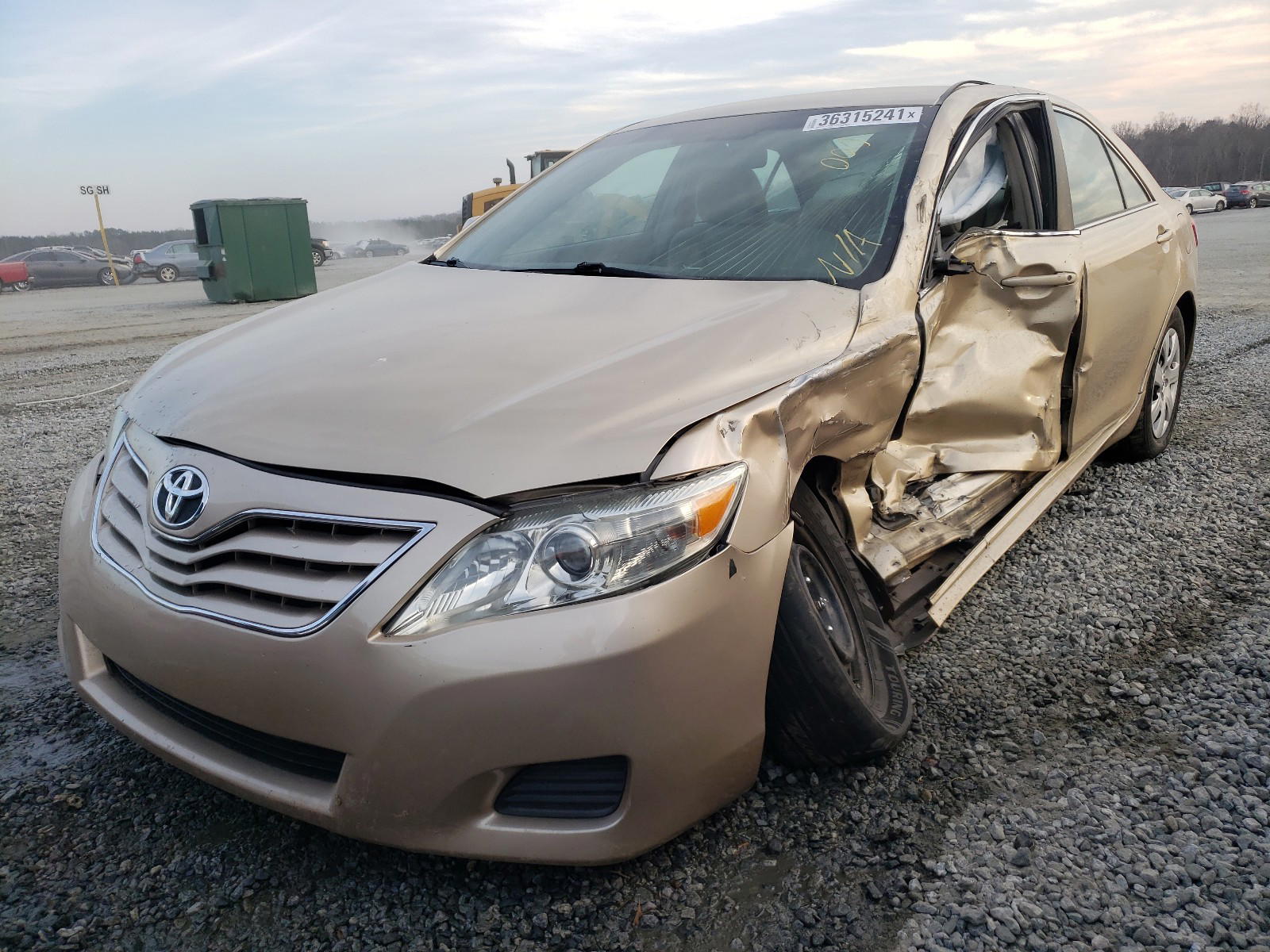 Photo 2 from auction – 2011 TOYOTA CAMRY BASE with VIN 4T1BF3EK1BU686012