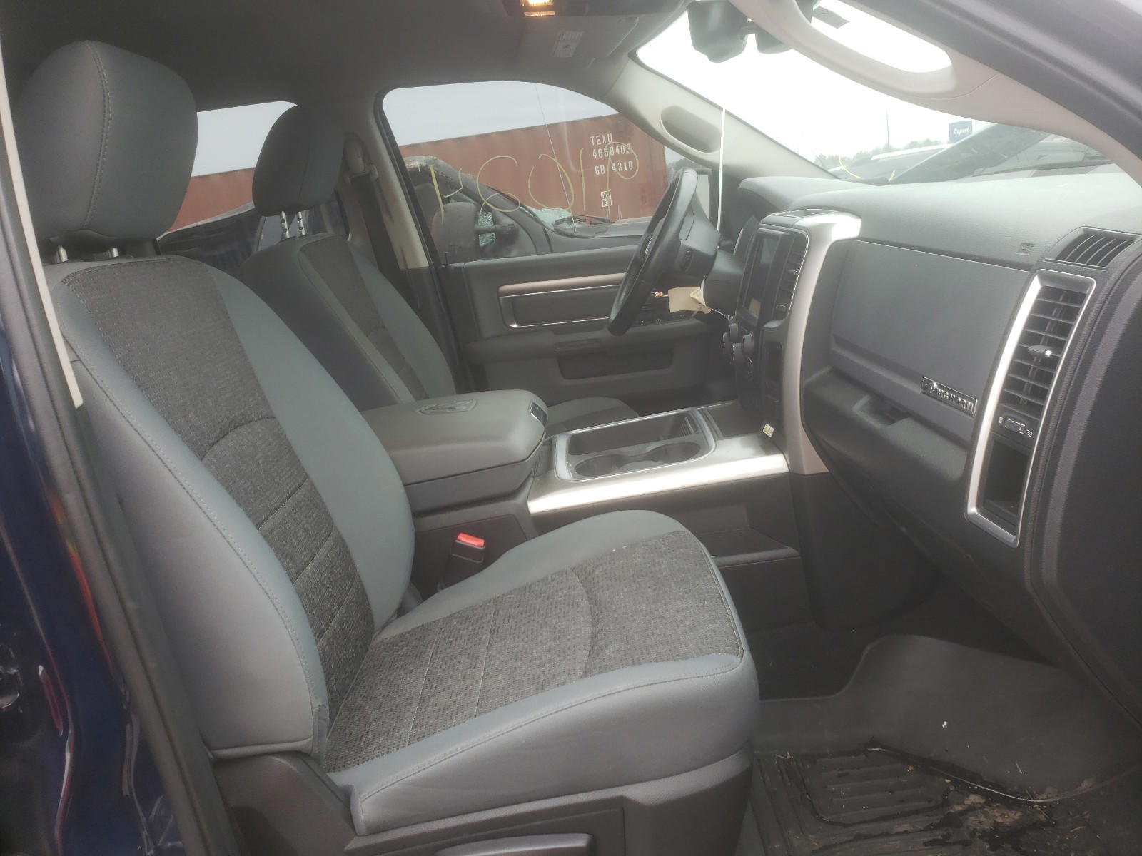 Photo 5 from auction – 2017 RAM 1500 SLT with VIN 1C6RR7GT8HS819660