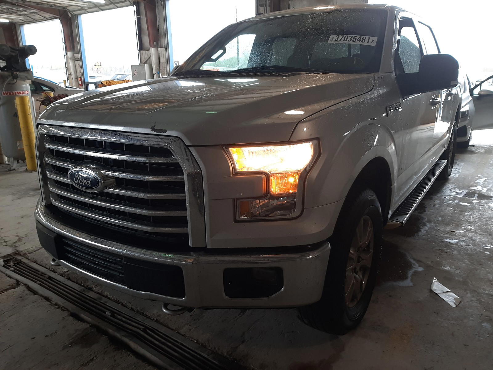 Photo 2 from auction – 2016 FORD F150 SUPER with VIN 1FTEW1EF2GFA95756