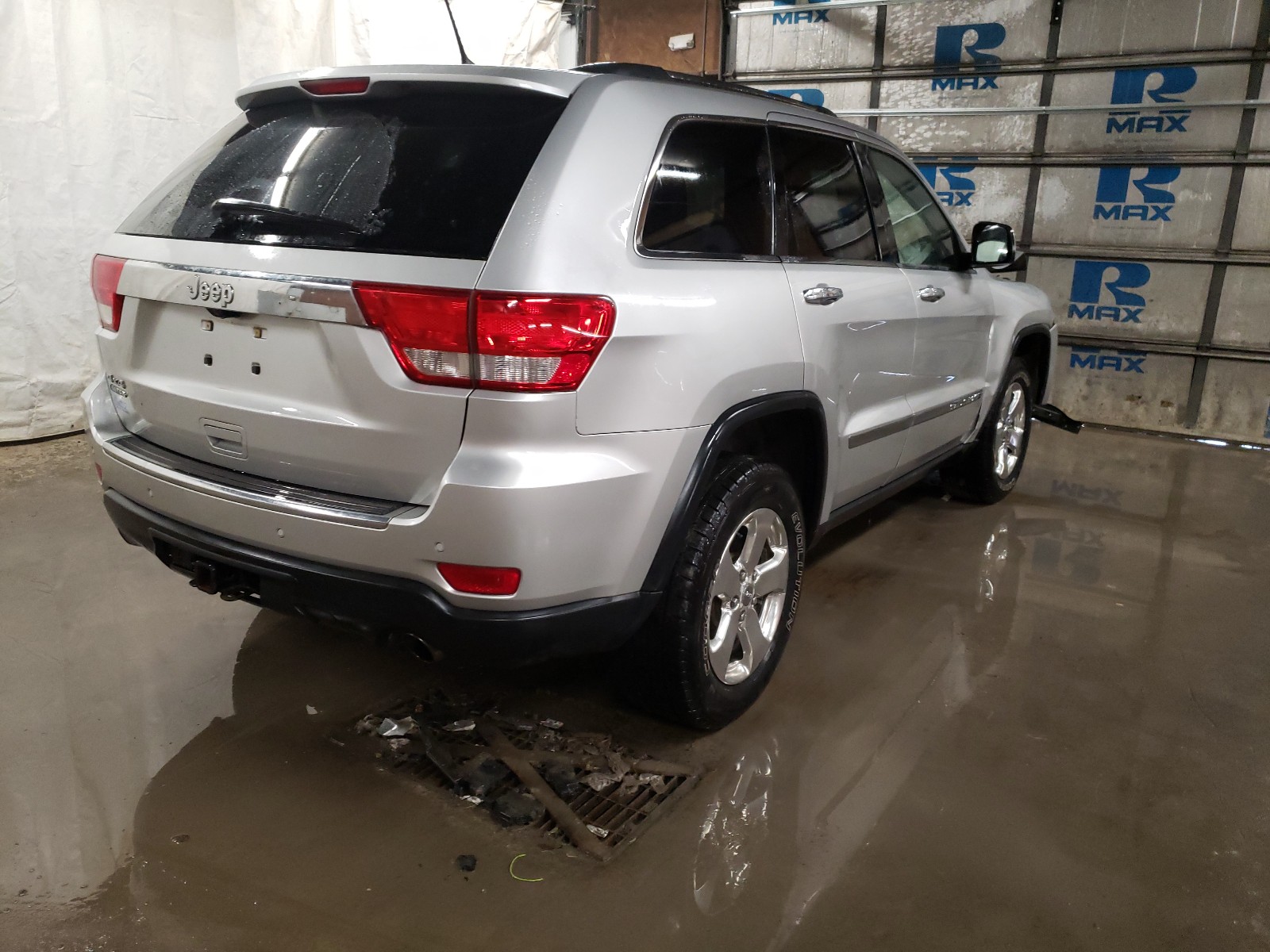 Photo 4 from auction – 2011 JEEP GRAND CHER with VIN 1J4RR5GGXBC570984