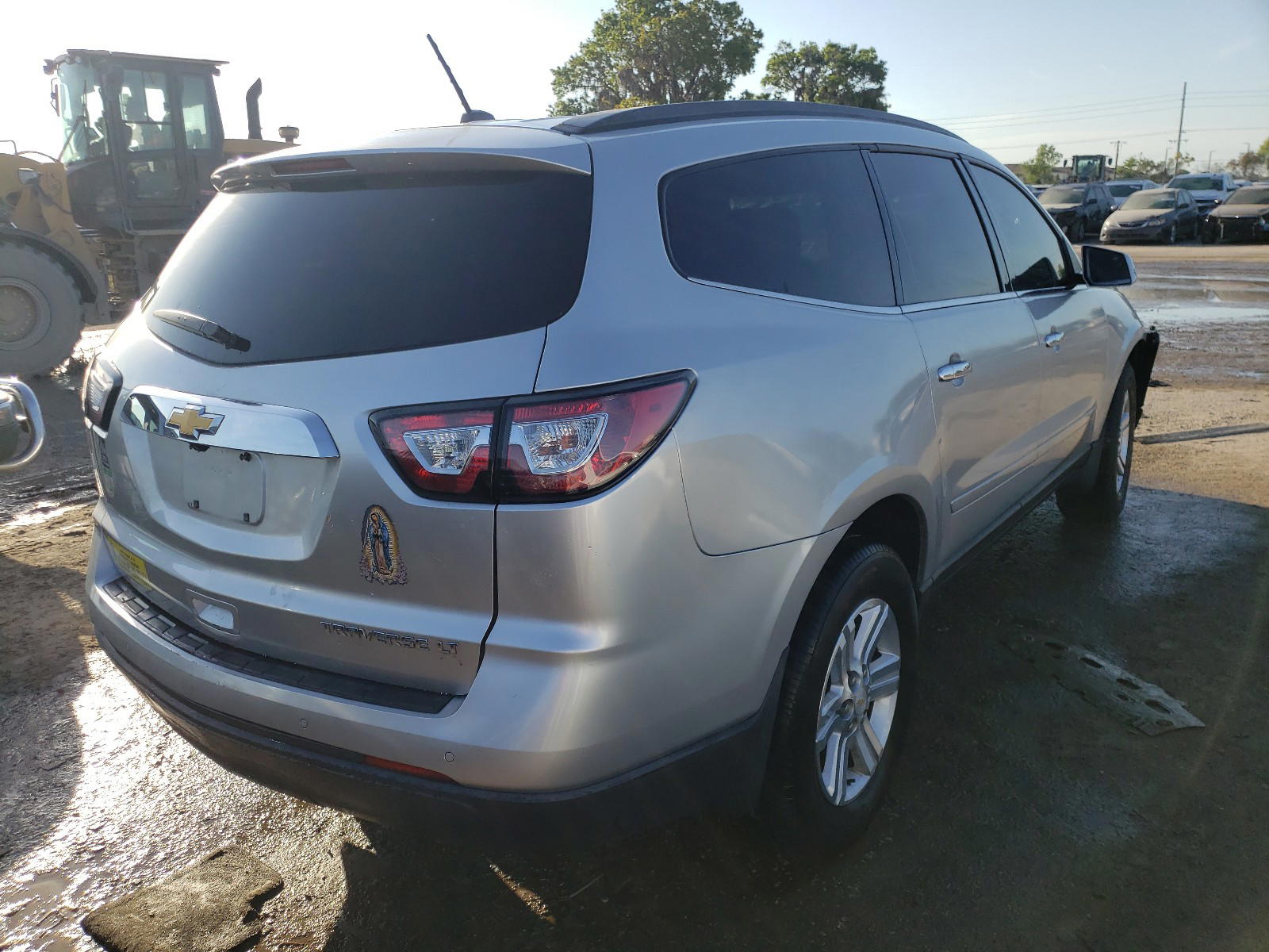 Photo 4 from auction – 2014 CHEVROLET TRAVERSE L with VIN 1GNKRGKD0EJ375810