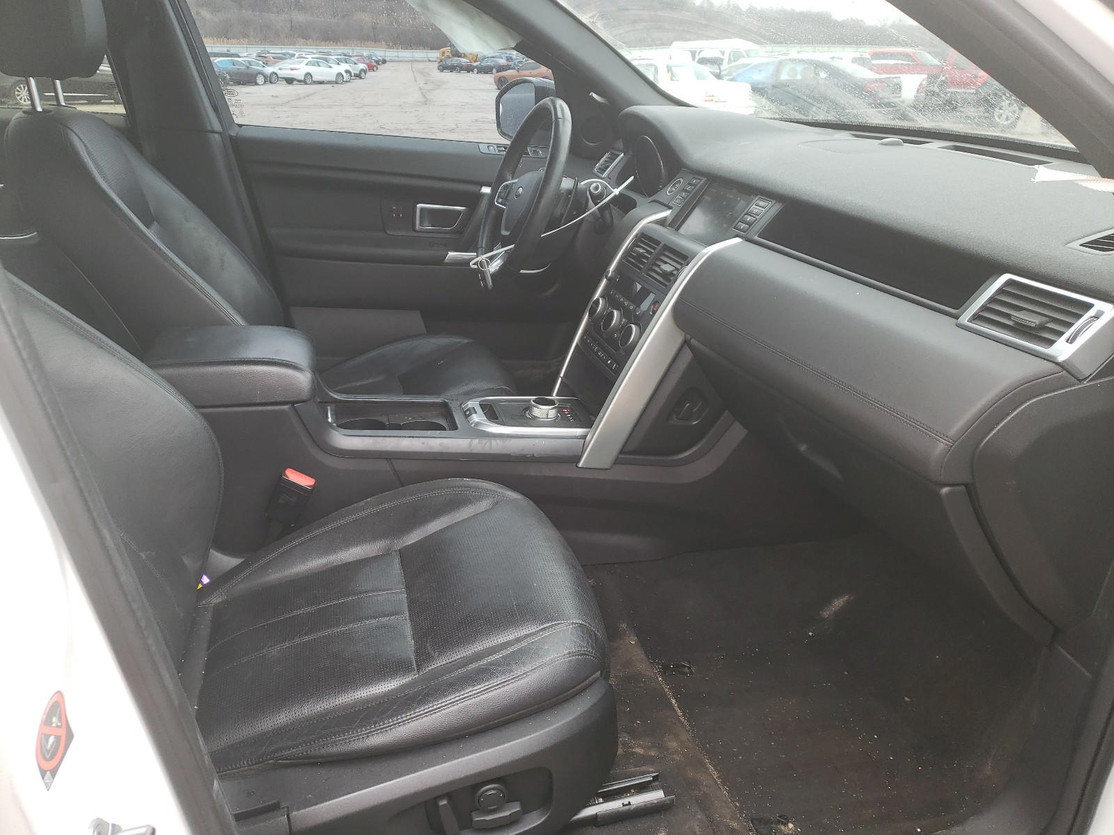 Photo 5 from auction – 2016 ROVER DISCOVERY with VIN SALCR2BG9GH625333