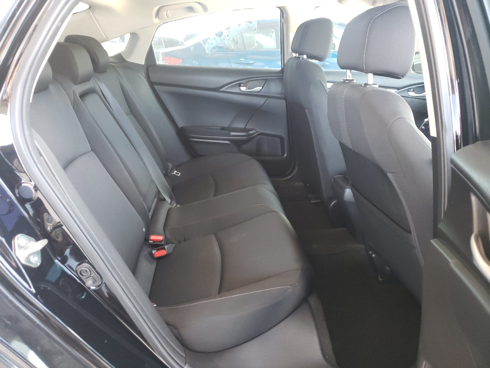 Photo 6 from auction – 2017 HONDA CIVIC EX with VIN 19XFC1F3XHE200847
