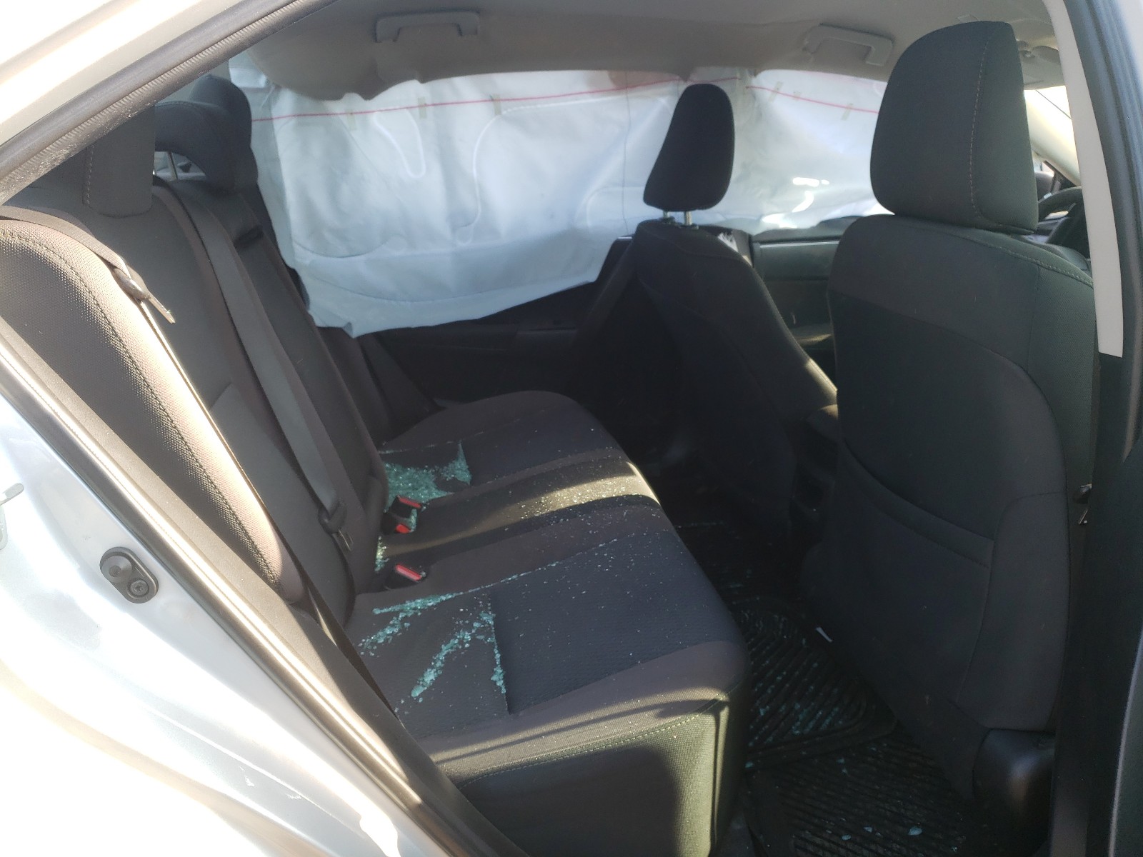 Photo 6 from auction – 2019 TOYOTA COROLLA L with VIN 2T1BURHE3KC158813