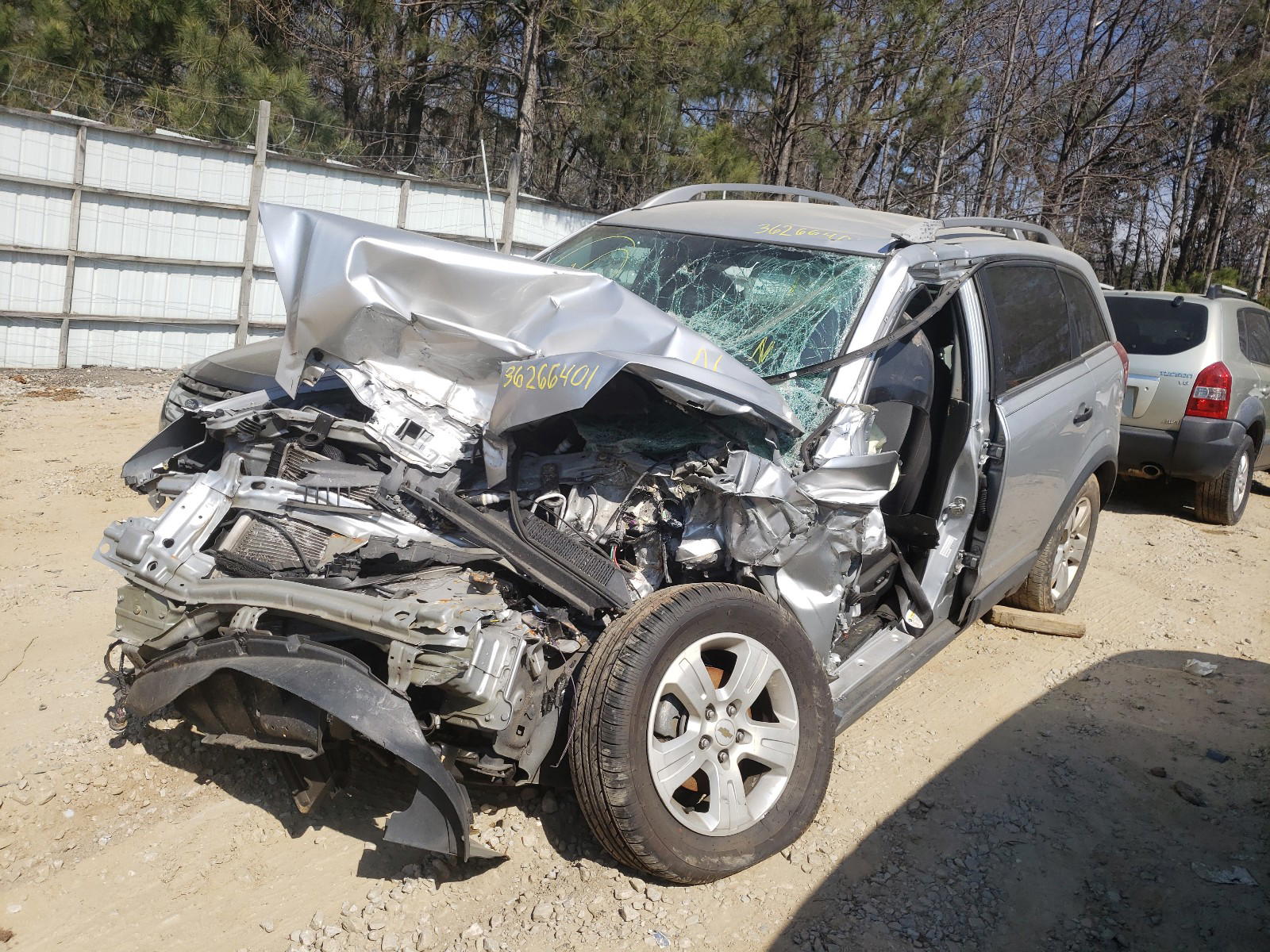 Photo 2 from auction – 2013 CHEVROLET CAPTIVA LS with VIN 3GNAL2EK9DS603472