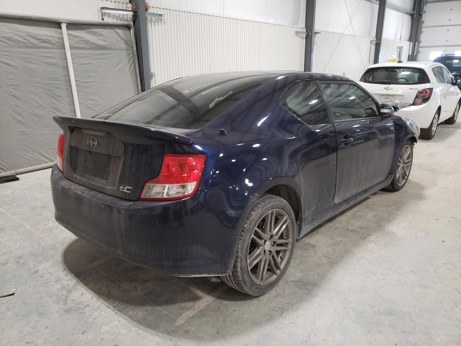 Photo 4 from auction – 2012 TOYOTA SCION TC with VIN JTKJF5C76C3040247