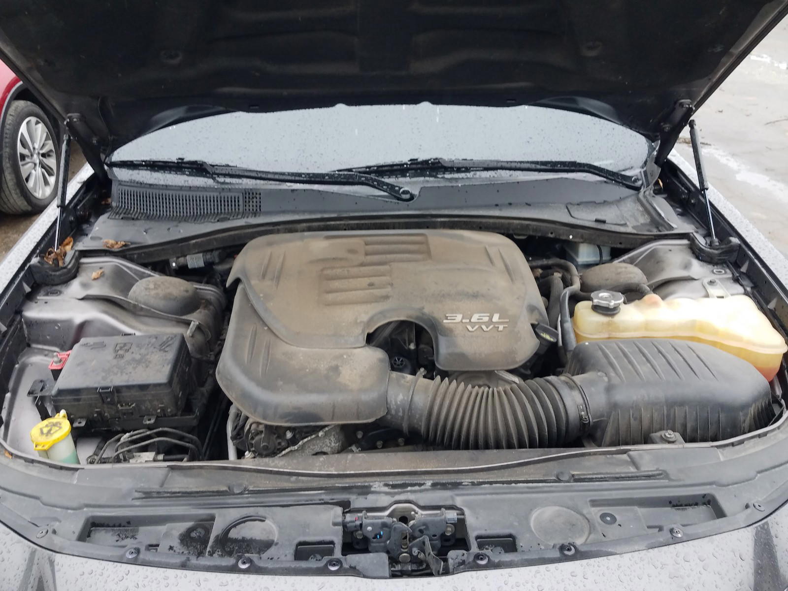 Photo 7 from auction – 2016 CHRYSLER 300 S with VIN 2C3CCABG2GH269759