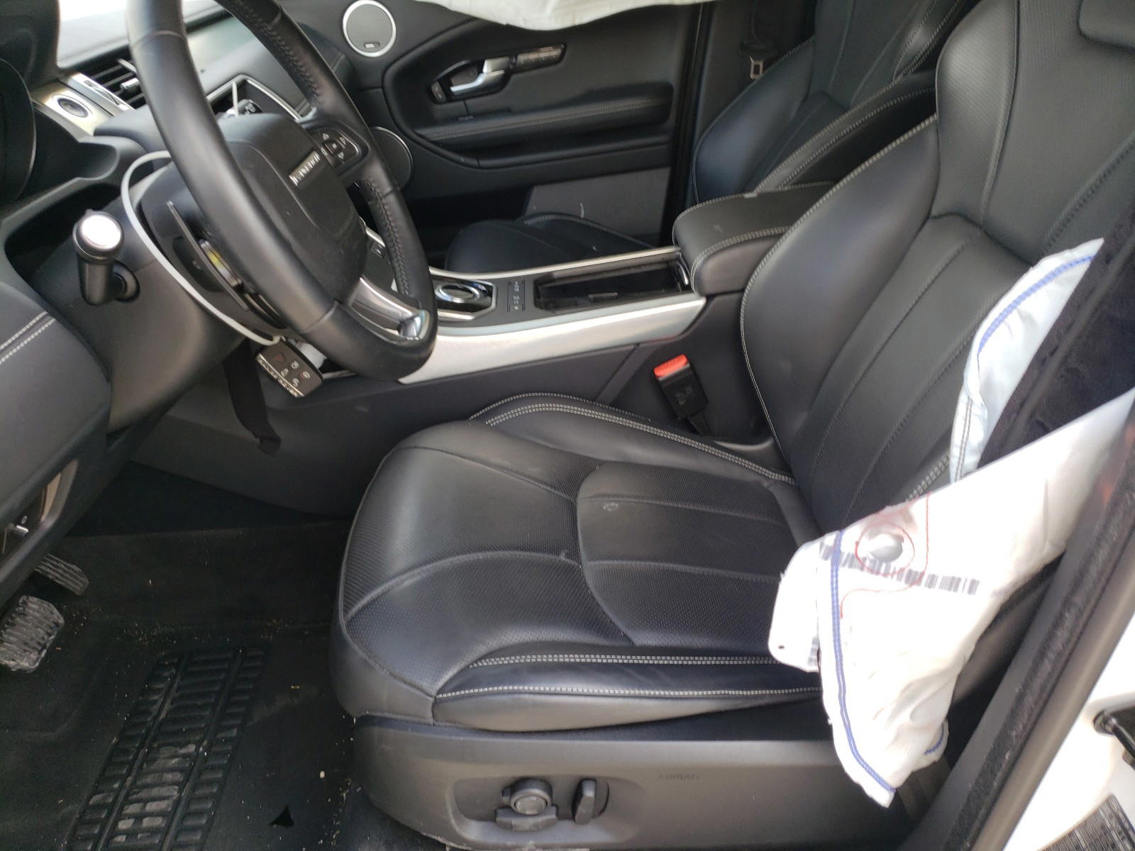 Photo 5 from auction – 2017 LAND ROVER RANGE ROVE with VIN SALVE2BG6HH242925