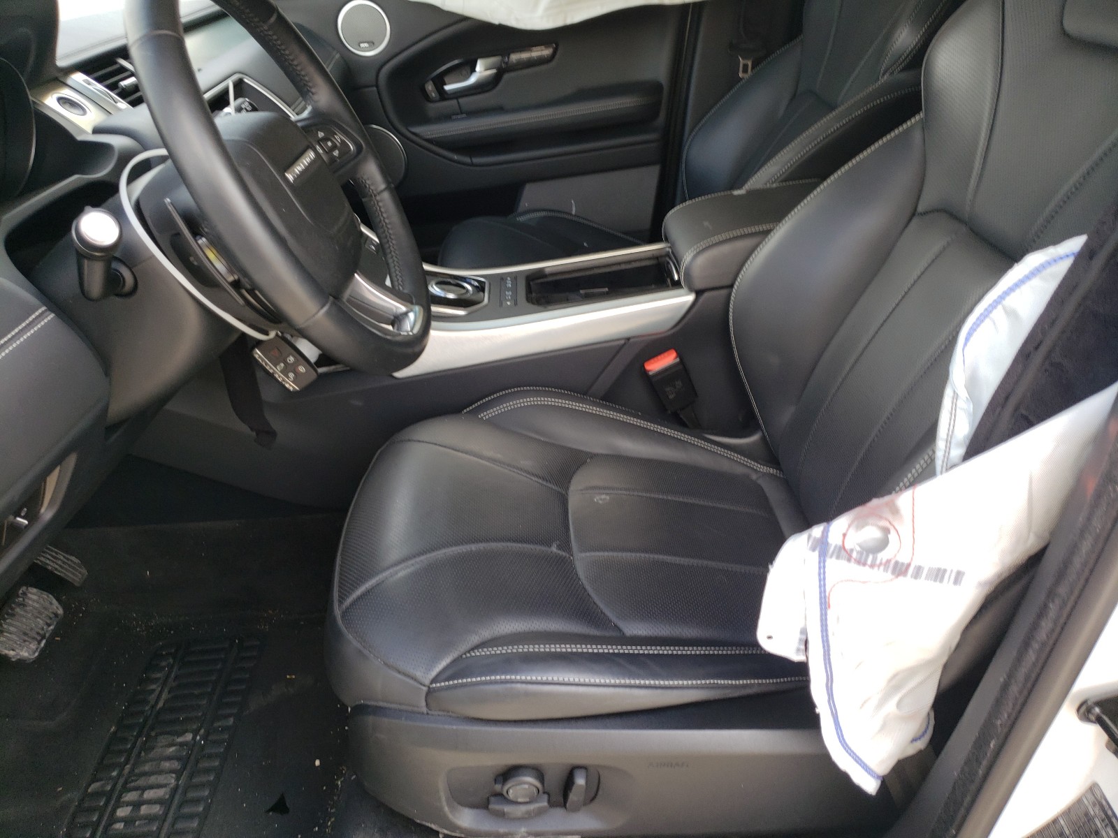 Zdjęcie 5 z aukcji – 2017 LAND ROVER RANGE ROVE z VIN SALVE2BG6HH242925