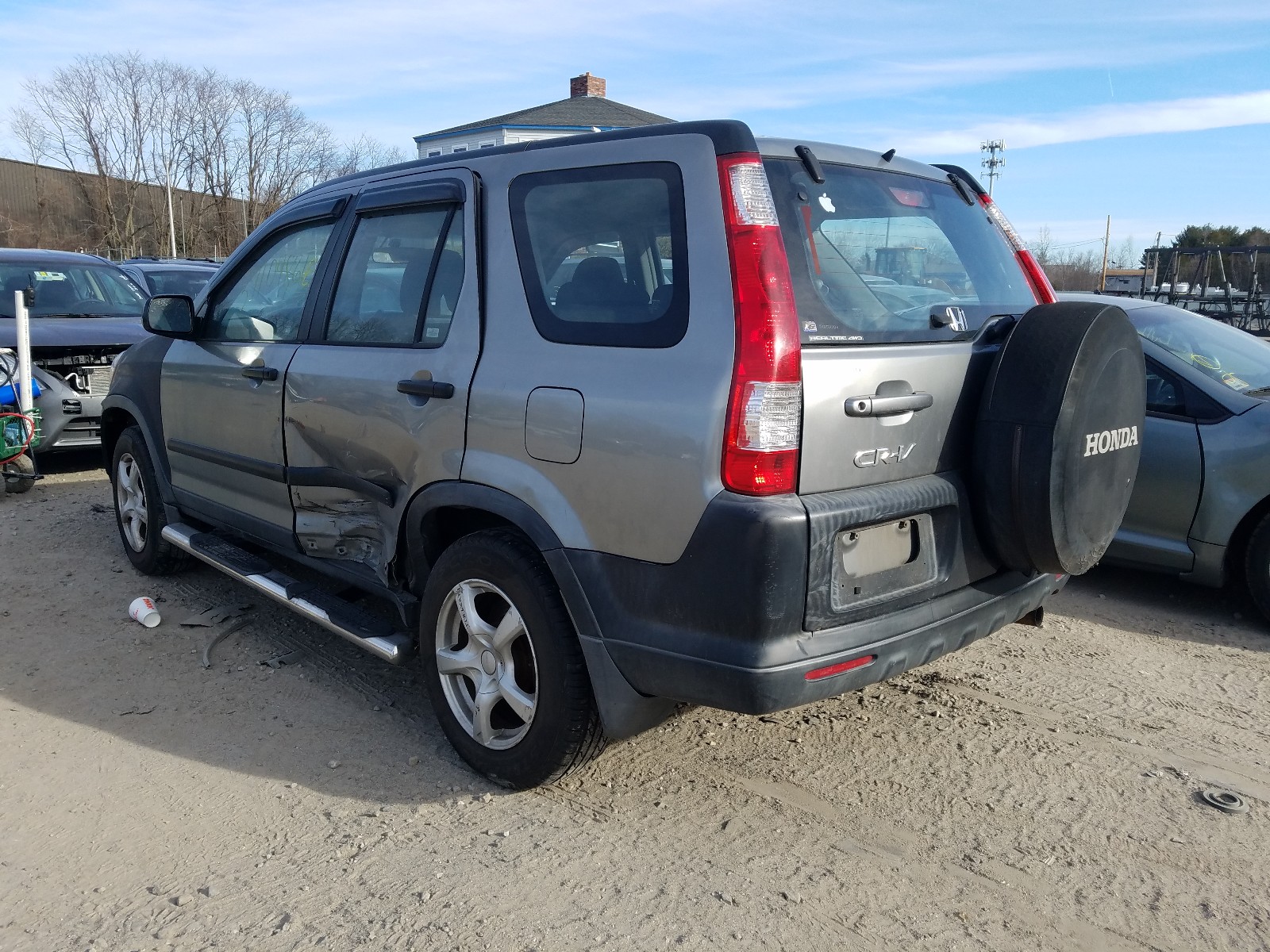 Photo 13 from auction – 2005 HONDA CR-V LX with VIN JHLRD78575C058684