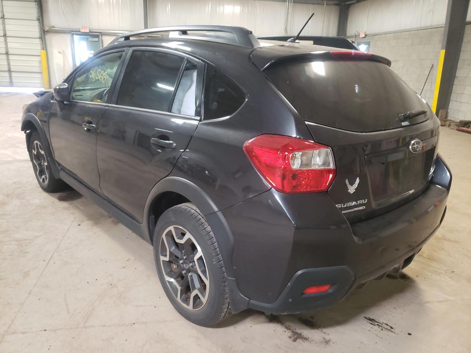 Photo 3 from auction – 2016 SUBARU CROSSTREK with VIN JF2GPABC7G8325622
