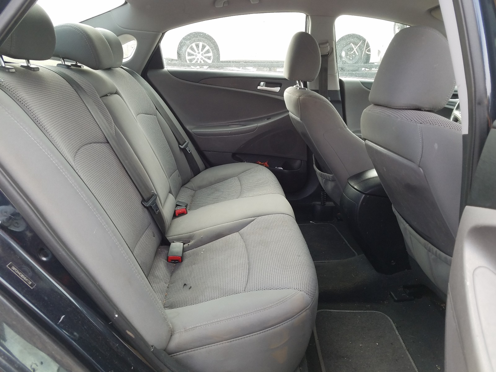 Photo 6 from auction – 2013 HYUNDAI SONATA GLS with VIN 5NPEB4AC8DH641728