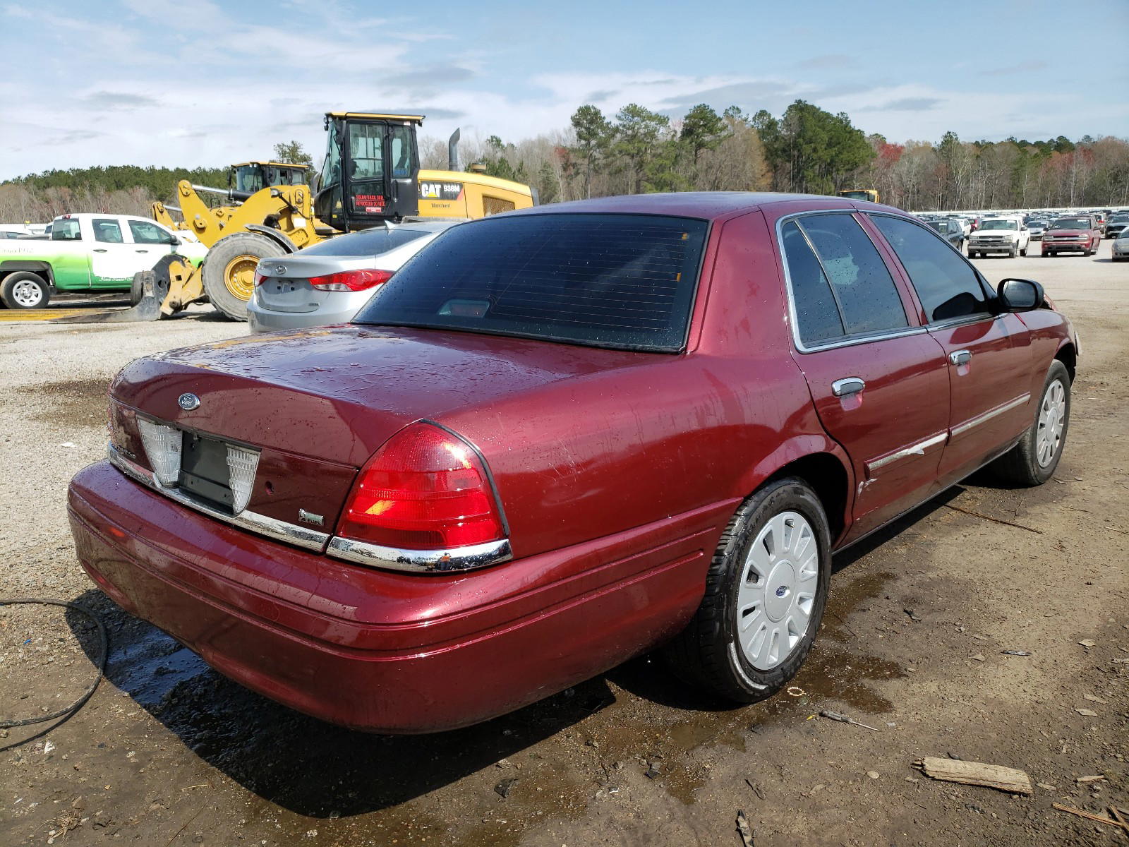 Photo 4 from auction – 2011 FORD CROWN VICT with VIN 2FABP7BV8BX169652