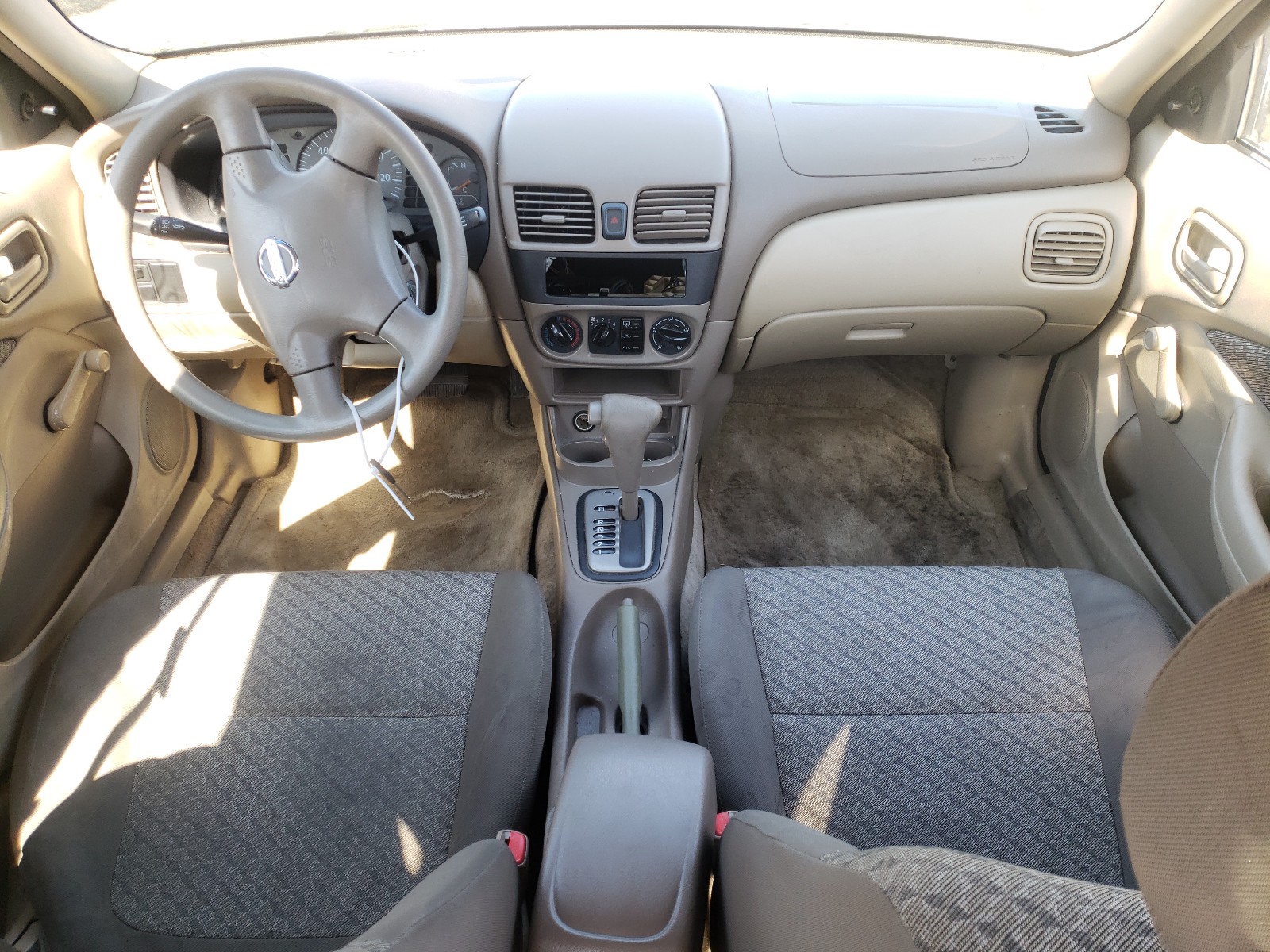 Photo 9 from auction – 2003 NISSAN SENTRA XE with VIN 3N1CB51D73L780143
