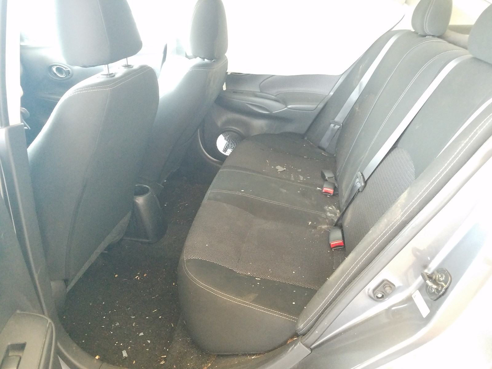 Photo 6 from auction – 2018 NISSAN VERSA S with VIN 3N1CN7AP1JL886940