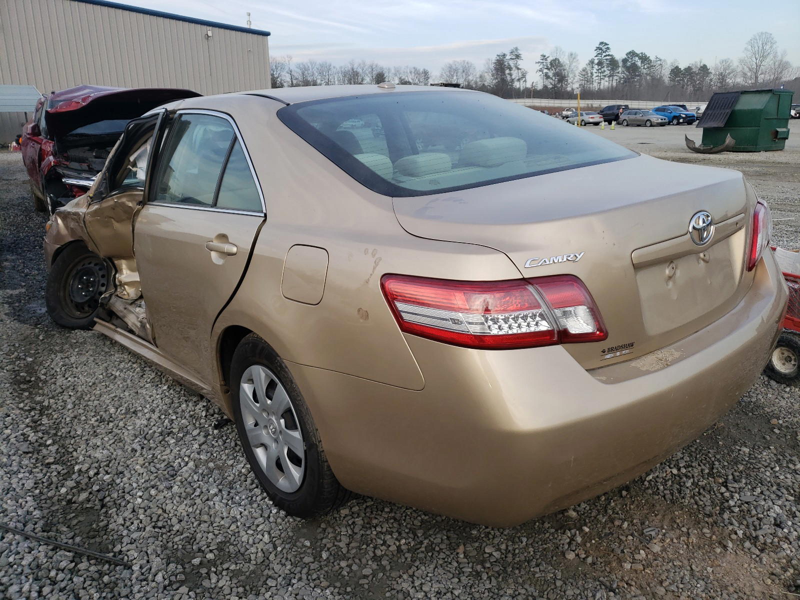 Photo 3 from auction – 2011 TOYOTA CAMRY BASE with VIN 4T1BF3EK1BU686012