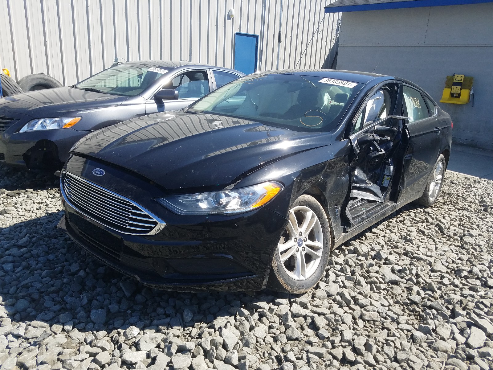 Photo 2 from auction – 2018 FORD FUSION SE with VIN 3FA6P0HD1JR134374