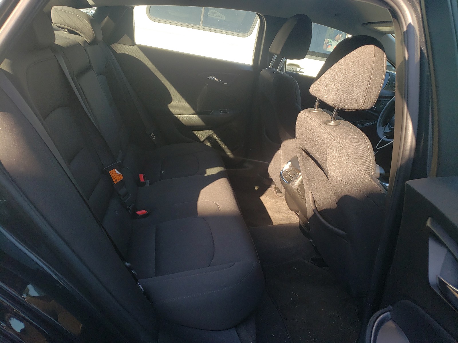 Photo 6 from auction – 2018 CHEVROLET MALIBU LT with VIN 1G1ZD5ST9JF254605