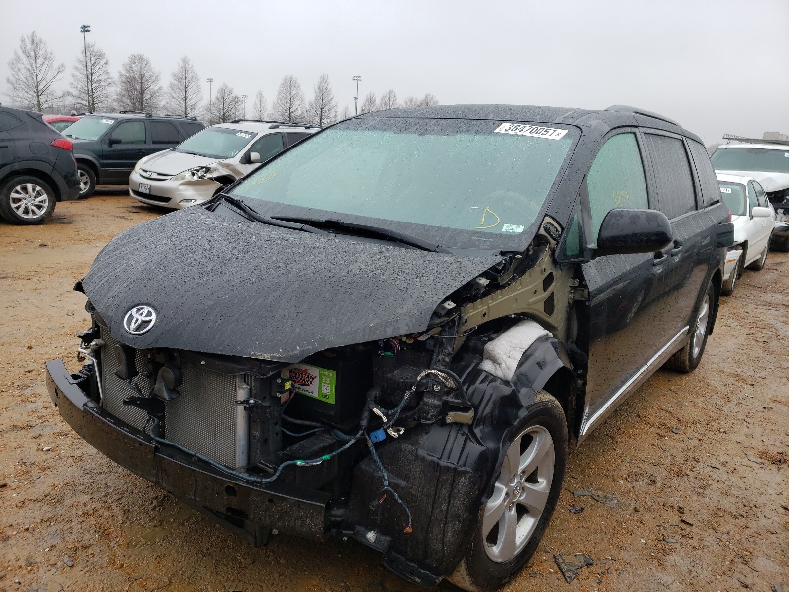 Photo 2 from auction – 2014 TOYOTA SIENNA LE with VIN 5TDKK3DC9ES526382