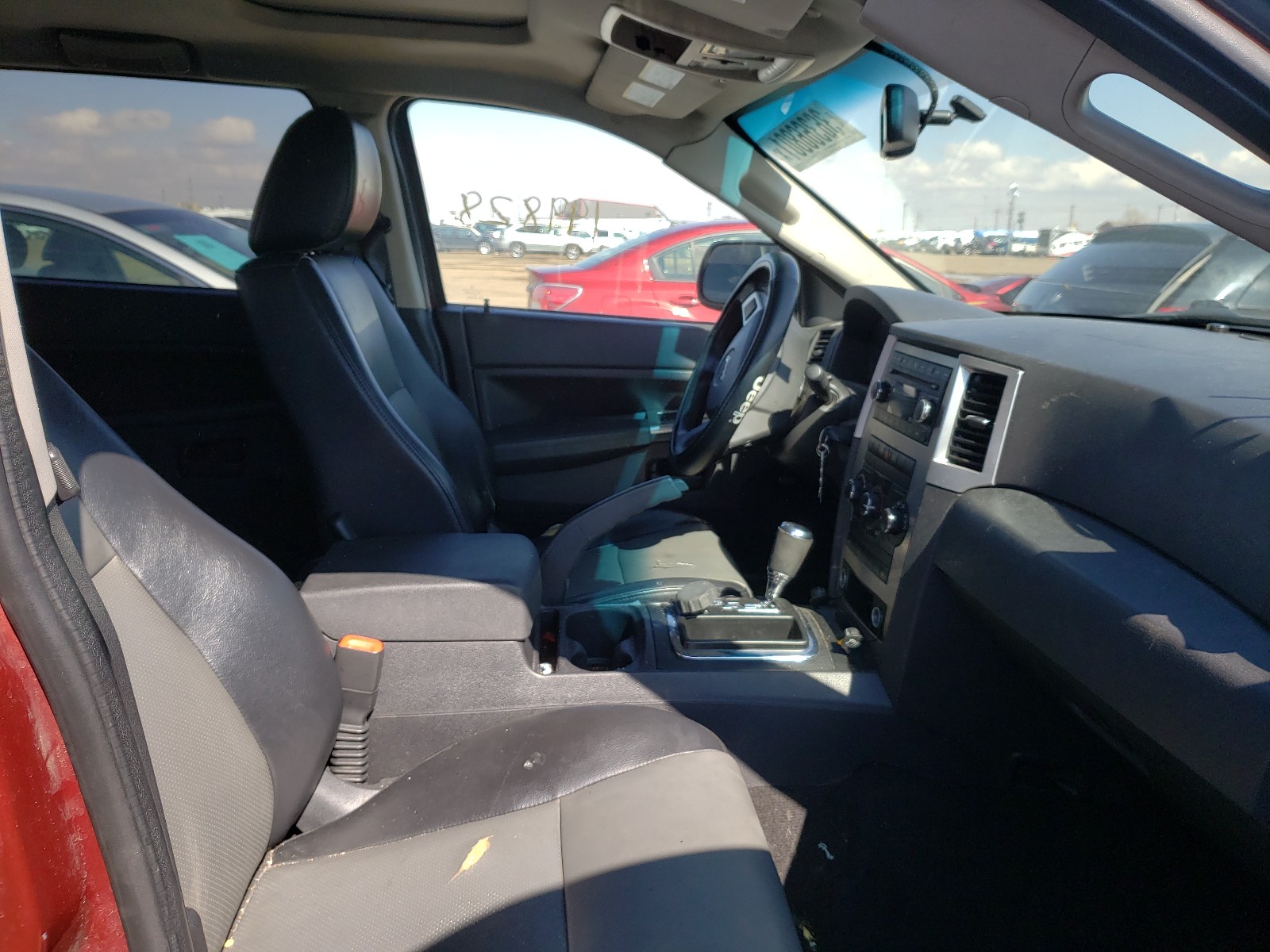 Photo 5 from auction – 2008 JEEP GRAND CHER with VIN 1J8GR48K78C137716