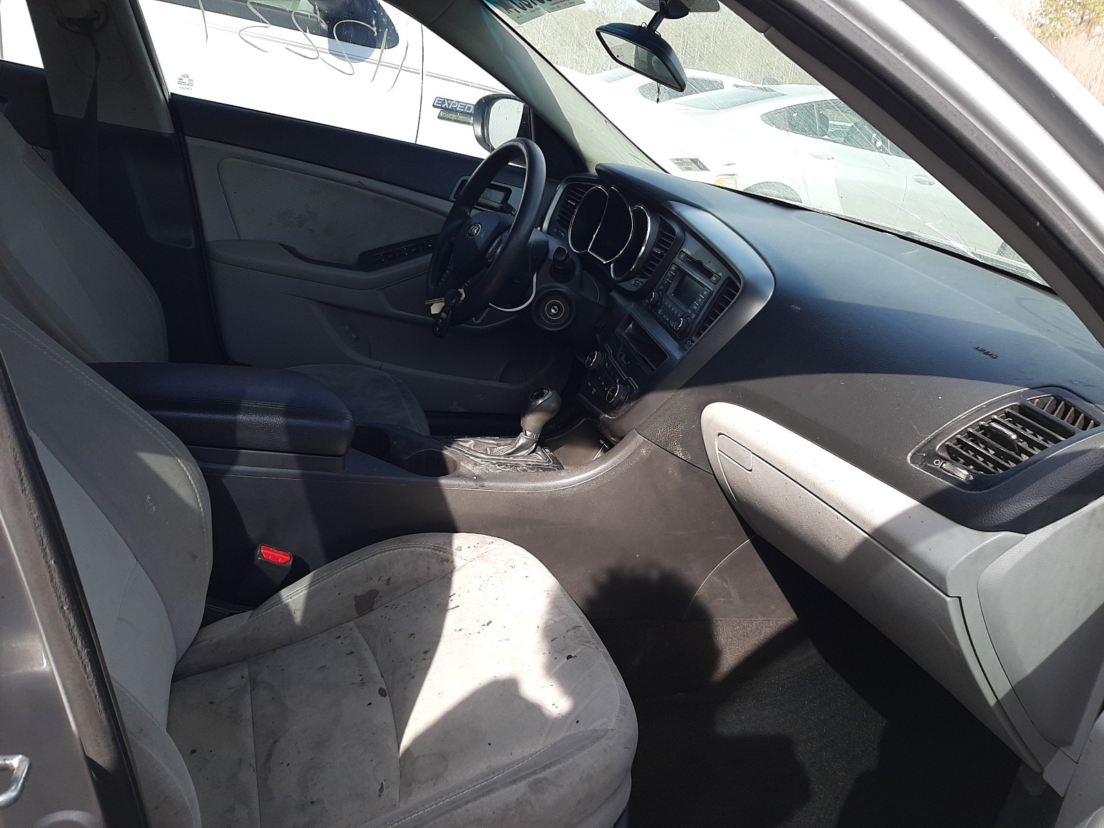 Photo 5 from auction – 2013 KIA OPTIMA LX with VIN 5XXGM4A70DG194944
