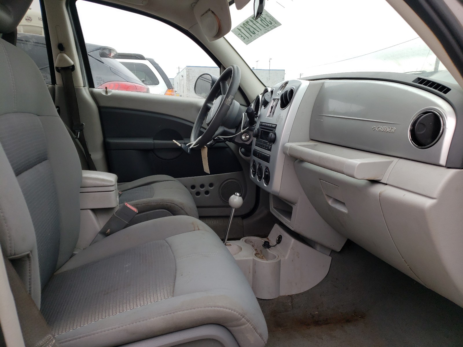 Photo 5 from auction – 2009 CHRYSLER PT CRUISER with VIN 3A8FY58999T565195