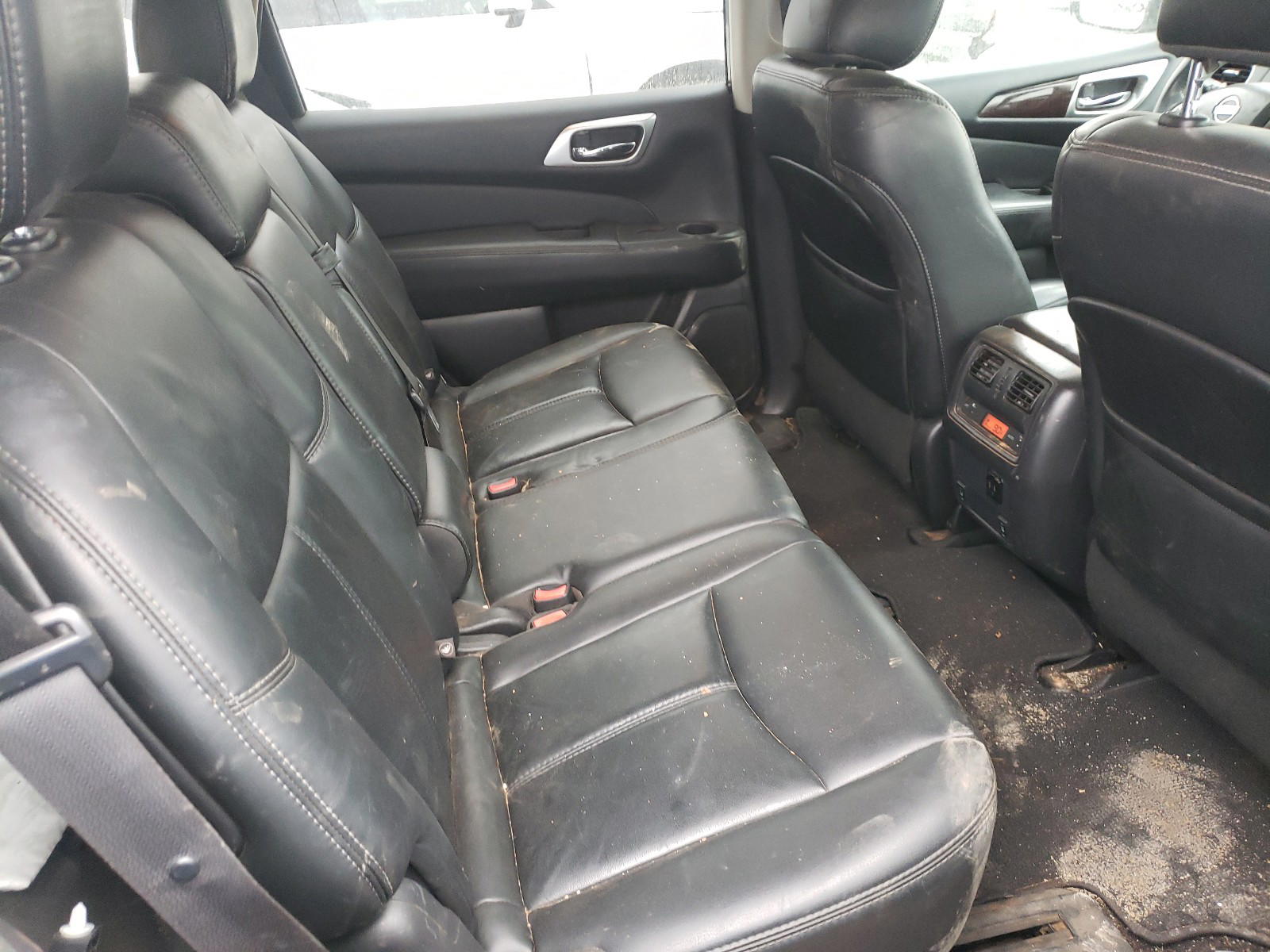 Photo 6 from auction – 2016 NISSAN PATHFINDER with VIN 5N1AR2MM2GC626401