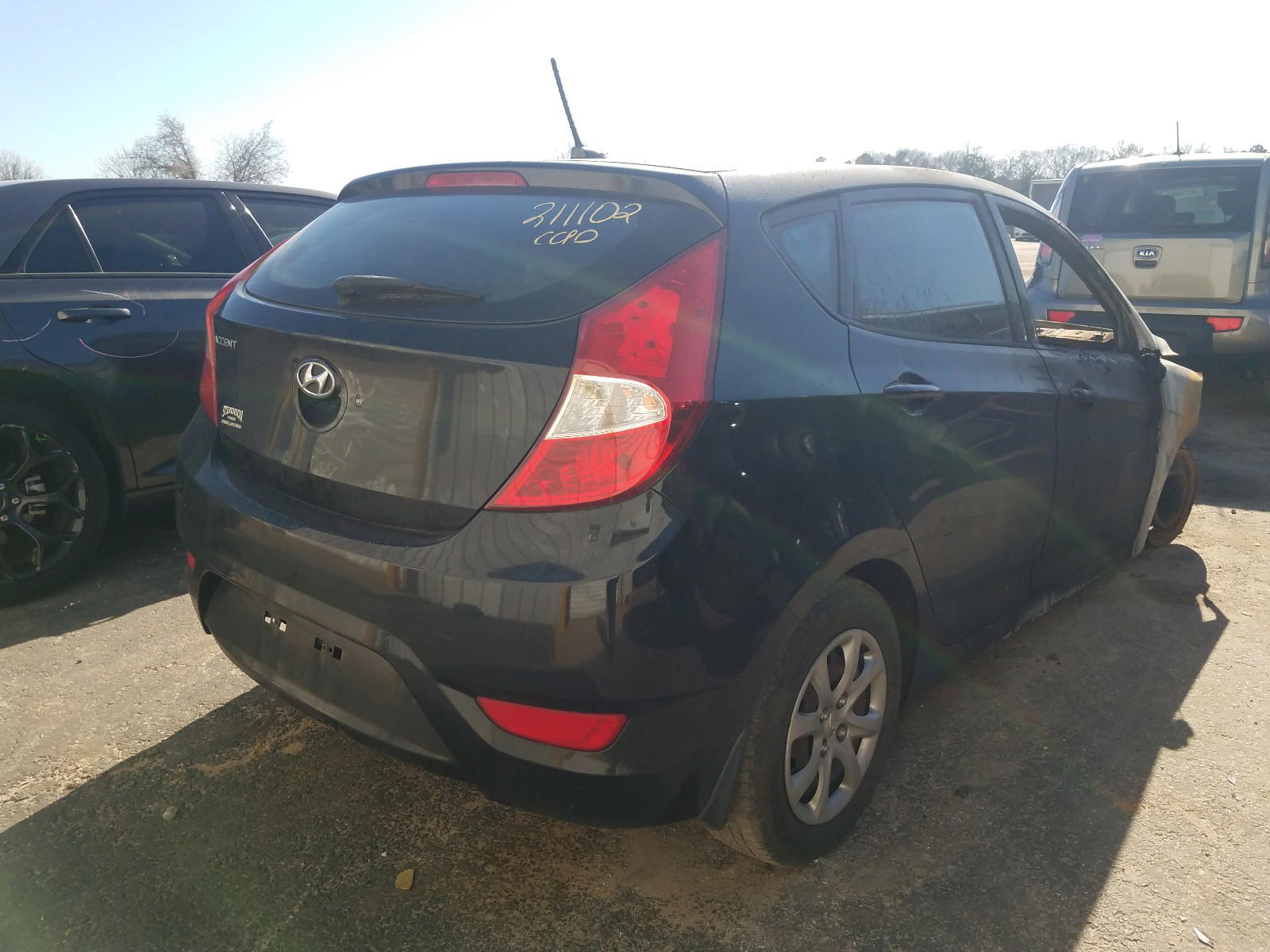 Photo 4 from auction – 2014 HYUNDAI ACCENT GLS with VIN KMHCT5AEXEU162693