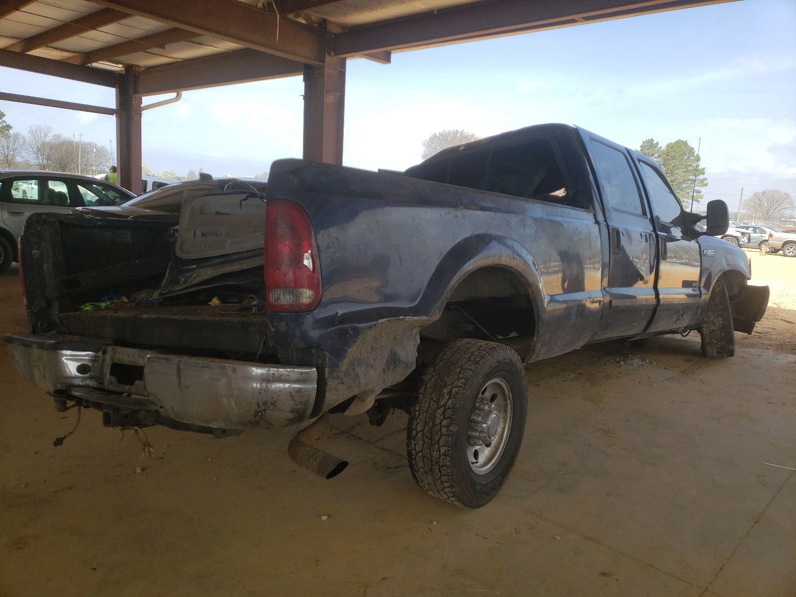 Photo 4 from auction – 2001 FORD F350 SRW S with VIN 1FTSW30F71EC06787