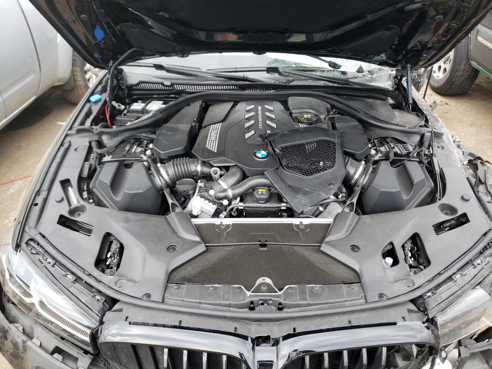 Photo 7 from auction – 2021 BMW M550XI with VIN WBA13BK01MCF08261