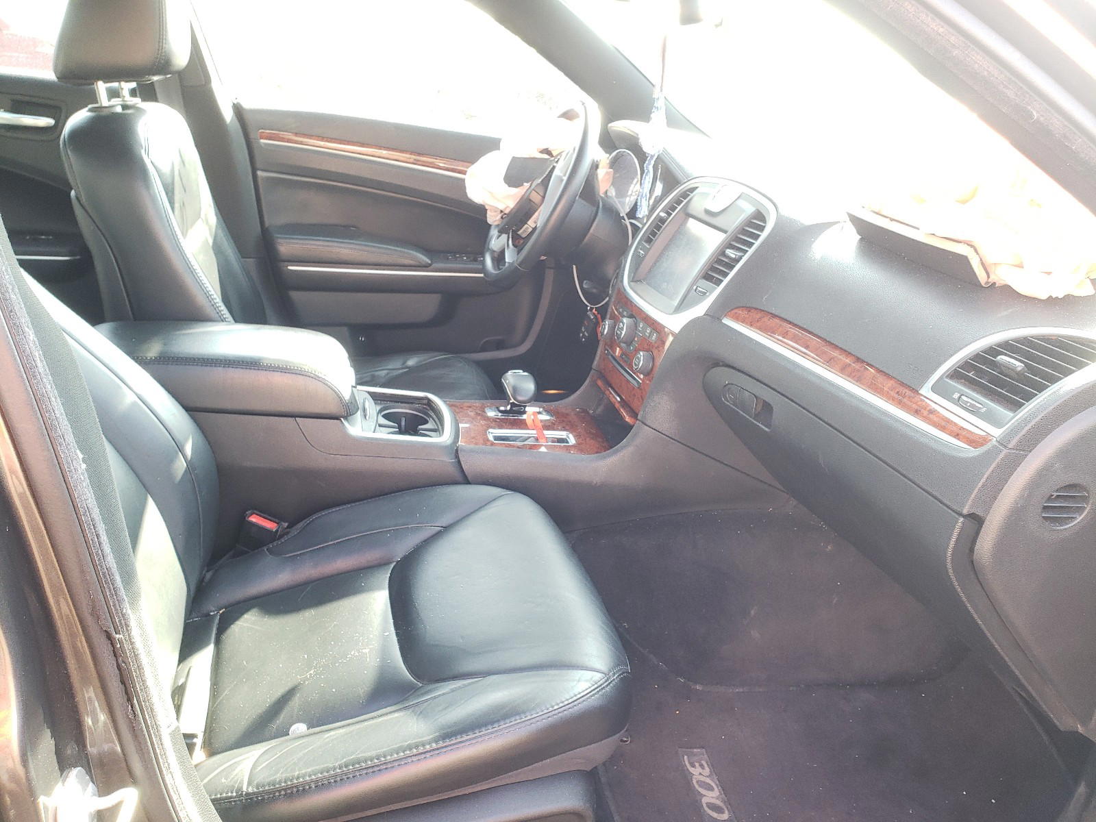 Photo 5 from auction – 2014 CHRYSLER 300 with VIN 2C3CCARGXEH280432
