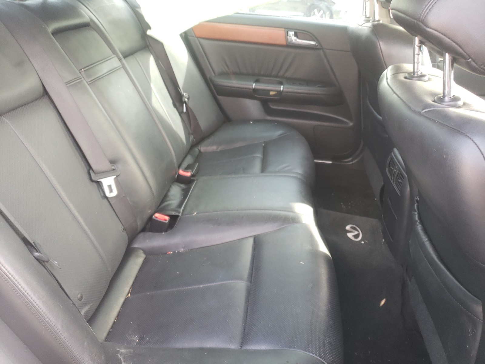 Photo 6 from auction – 2007 INFINITI M35 BASE with VIN JNKAY01F37M461470