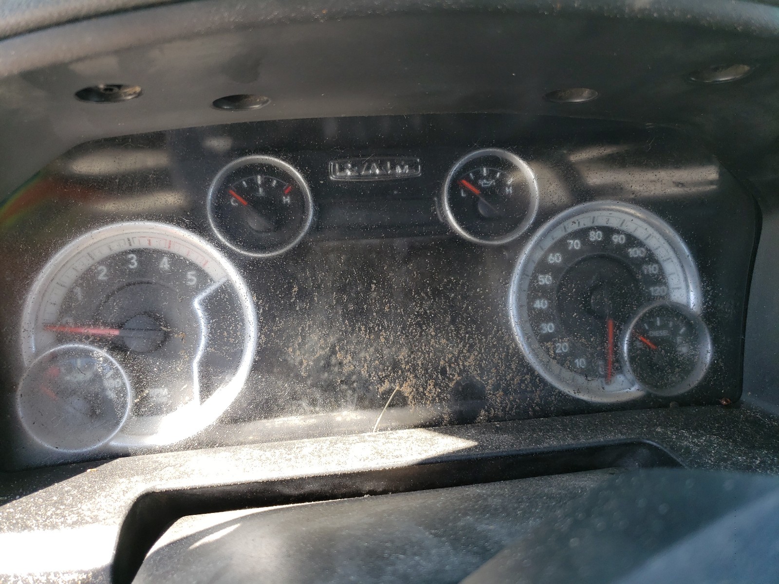 Photo 8 from auction – 2014 RAM 2500 SLT with VIN 3C6UR5DLXEG296275