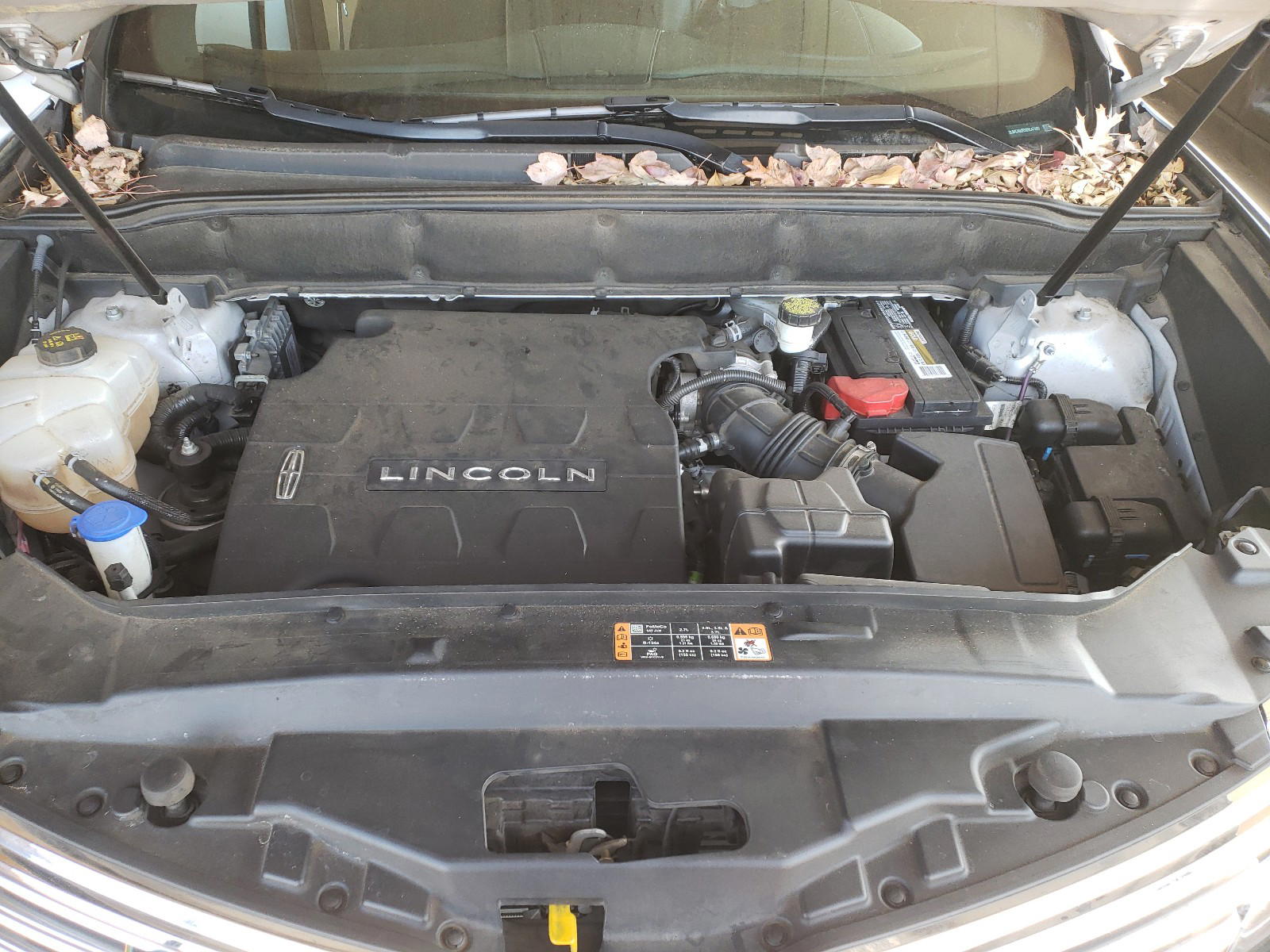 Photo 7 from auction – 2016 LINCOLN MKX SELECT with VIN 2LMTJ6KR5GBL47499
