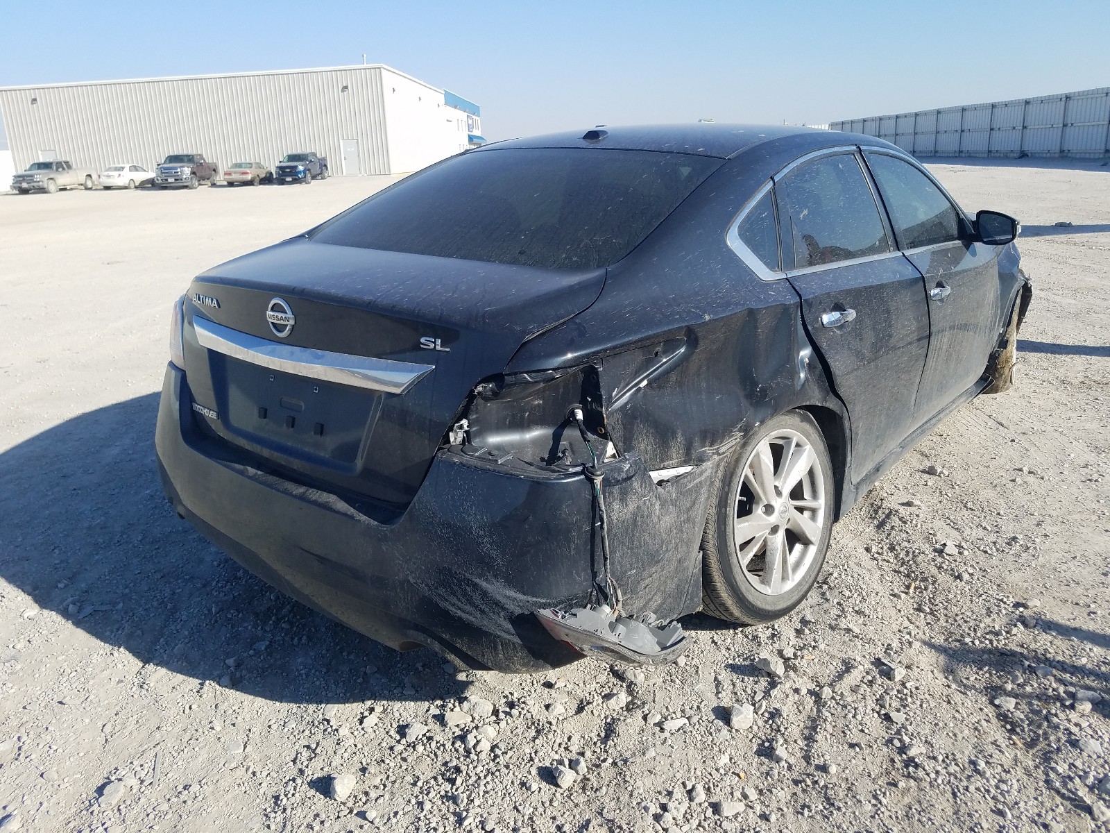 Photo 4 from auction – 2015 NISSAN ALTIMA 2.5 with VIN 1N4AL3AP3FN314767