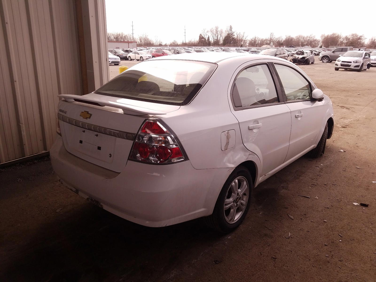 Photo 4 from auction – 2011 CHEVROLET AVEO LT with VIN KL1TG5DE2BB251113