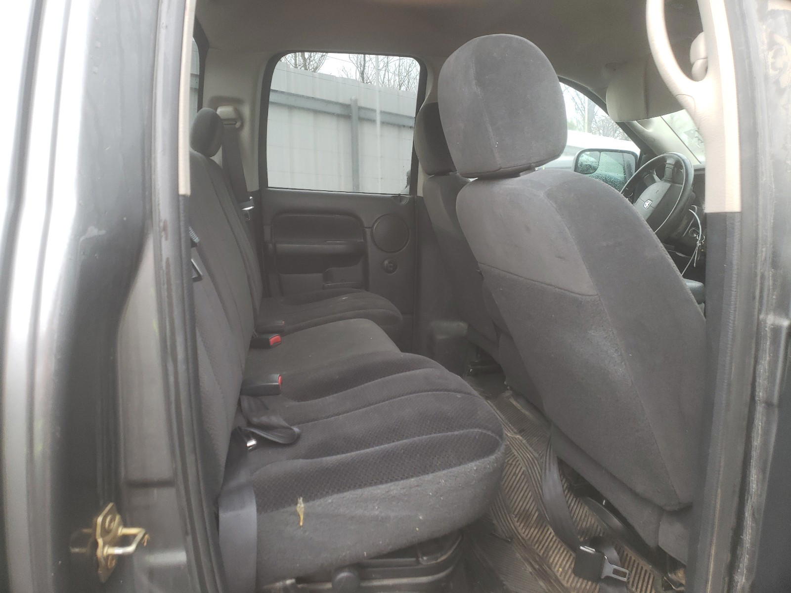 Photo 16 from auction – 2004 DODGE RAM 2500 S with VIN 3D7KU28C44G114226