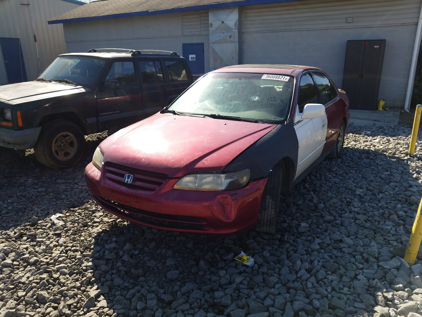 Photo 2 from auction – 2002 HONDA ACCORD with VIN 1HGCG66842A095699