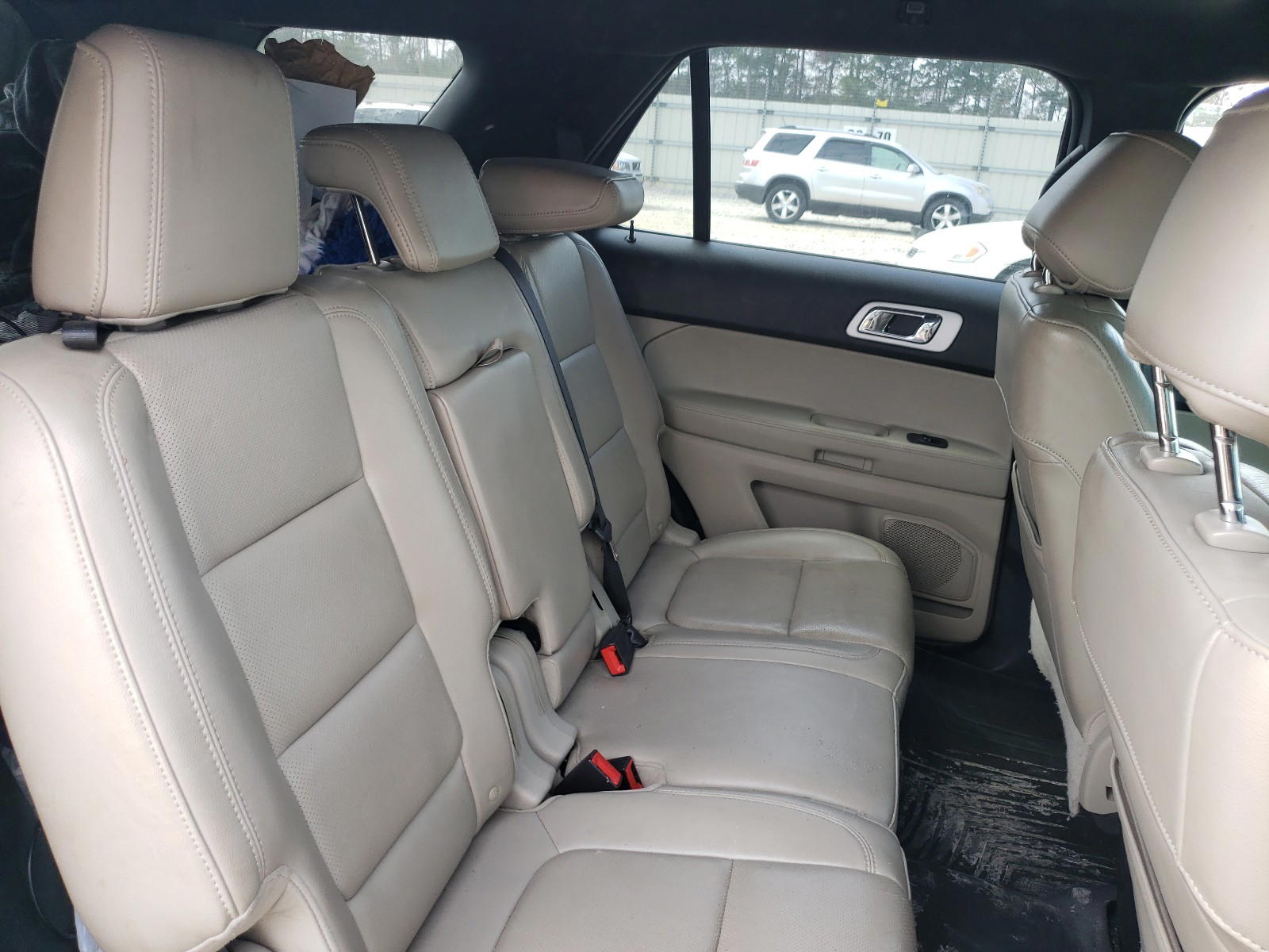 Photo 6 from auction – 2011 FORD EXPLORER L with VIN 1FMHK7F84BGA14055
