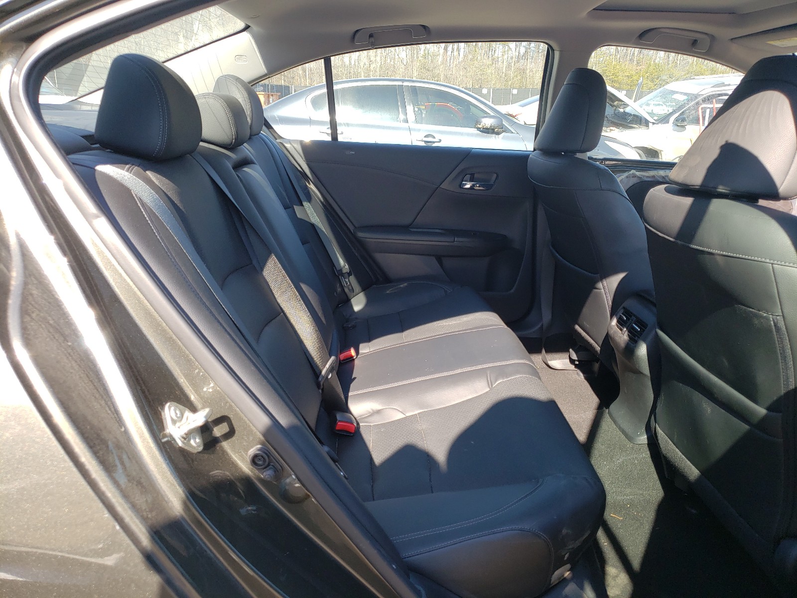 Photo 6 from auction – 2015 HONDA ACCORD EXL with VIN 1HGCR2F82FA084113
