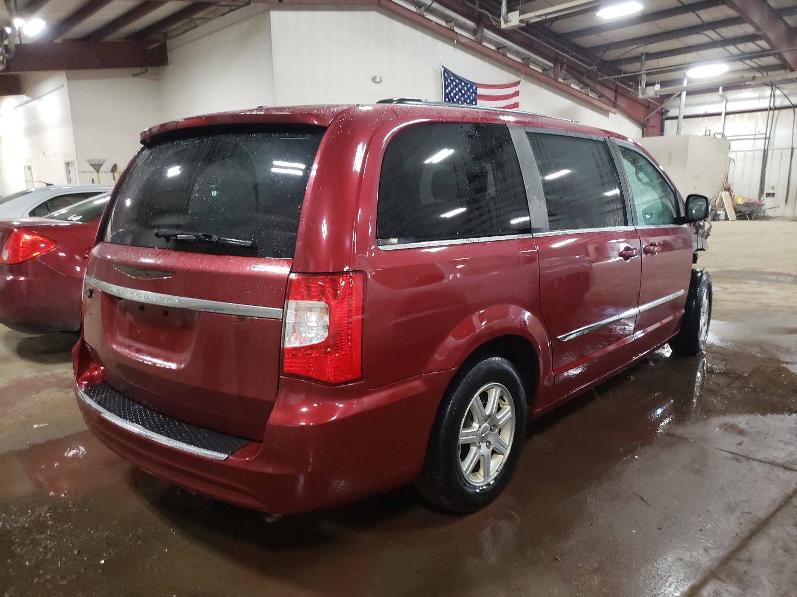 Photo 4 from auction – 2012 CHRYSLER TOWN & COU with VIN 2C4RC1BG4CR299856