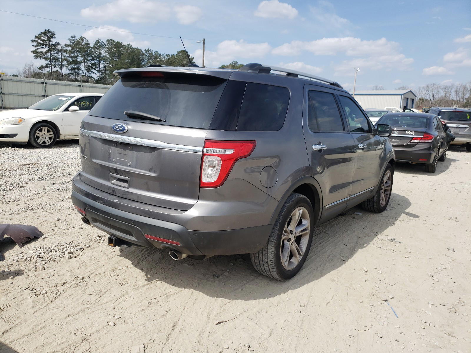 Photo 4 from auction – 2011 FORD EXPLORER L with VIN 1FMHK7F84BGA14055