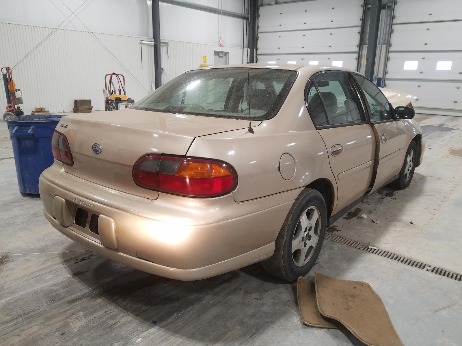 Photo 4 from auction – 2005 CHEVROLET CLASSIC with VIN 1G1ND52F55M239948