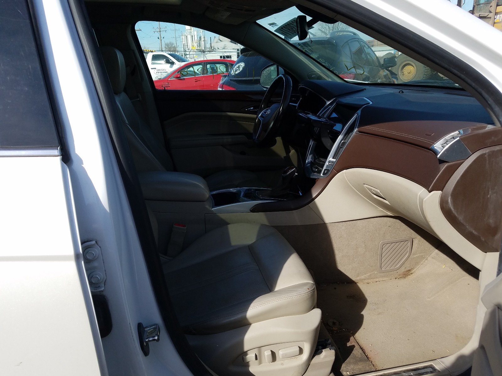 Photo 5 from auction – 2013 CADILLAC SRX PERFOR with VIN 3GYFNHE32DS559636