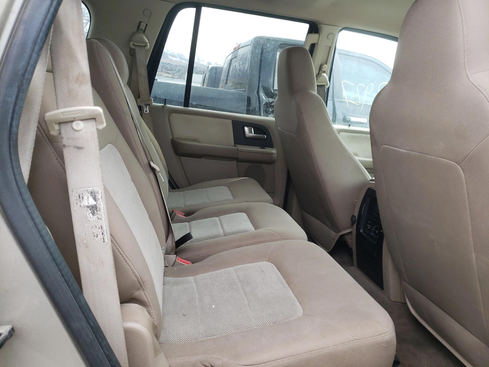Photo 6 from auction – 2004 FORD EXPEDITION with VIN 1FMPU16L44LA50619