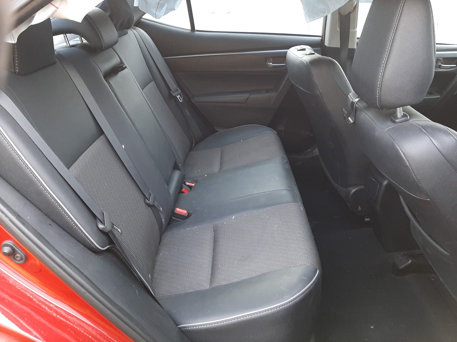 صورة رقم 6 من المزاد - 2015 TOYOTA COROLLA L مع VIN 2T1BURHE6FC313263