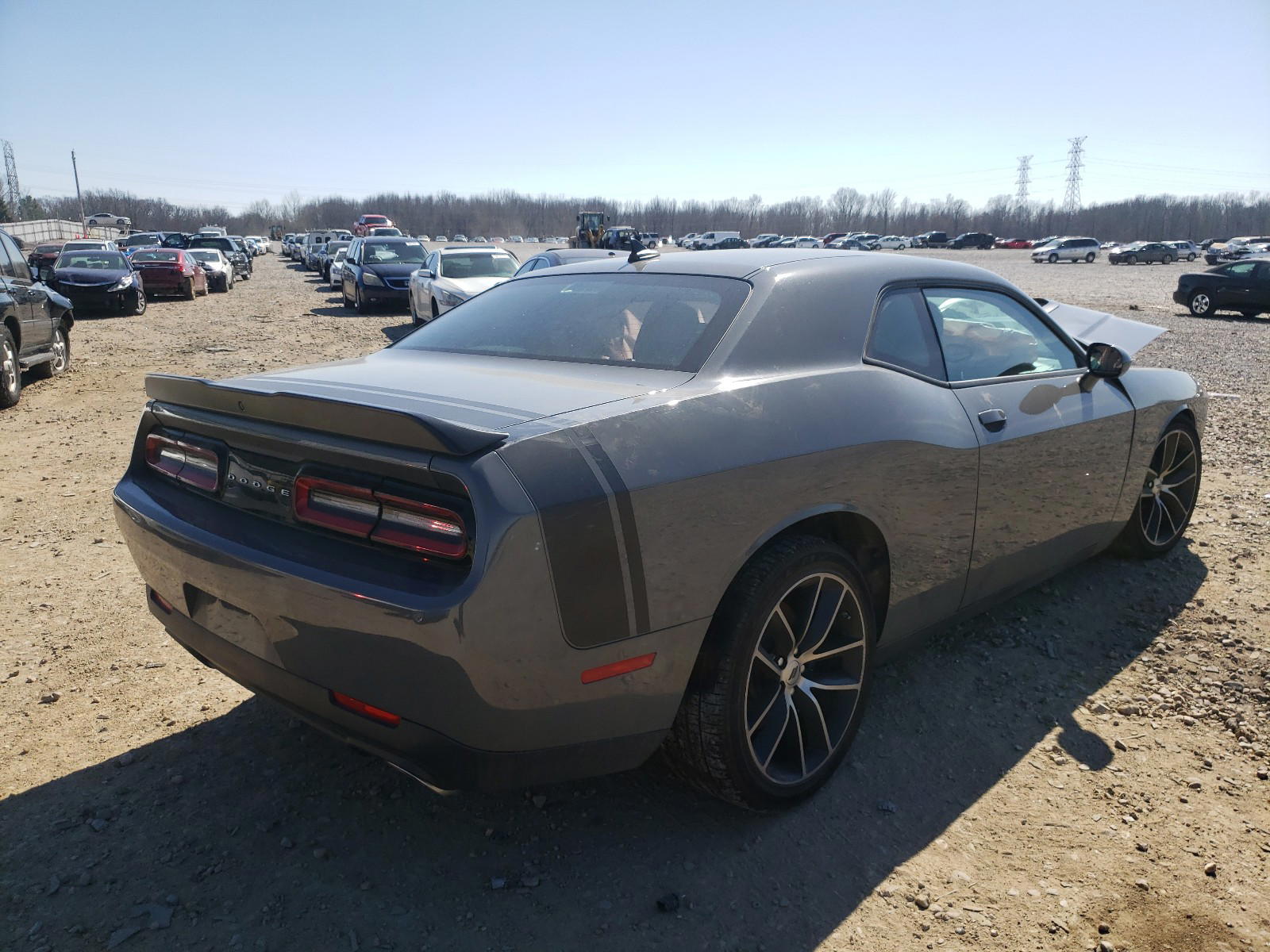 Photo 4 from auction – 2017 DODGE CHALLENGER with VIN 2C3CDZFJXHH666347